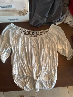 Charlotte Russe White Crochet Yoke Button-Front Tie-Hem Top